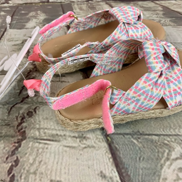 OshKosh Bgosh Vacay Pink Blue Green Yellow White Espadrille Sandals Sz 5 Toddler - Picture 4 of 10